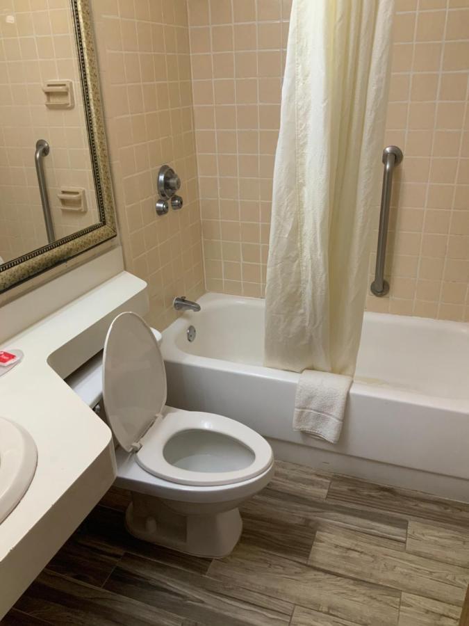 Econo - National Fair Ground Area Lodge