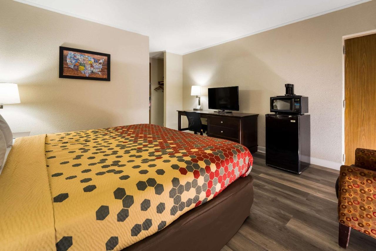 Econo - National Fair Ground Area Lodge