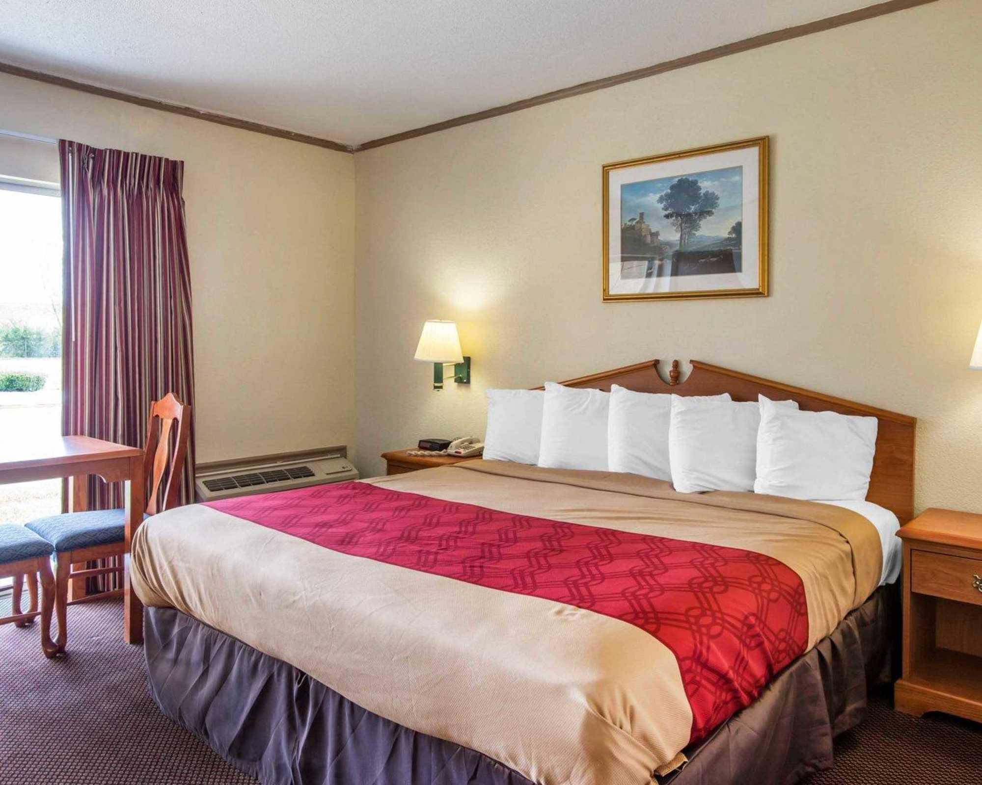 Econo - National Fair Ground Area Lodge